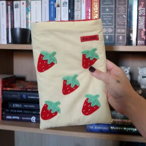 Pochette à livre fraises - format poche